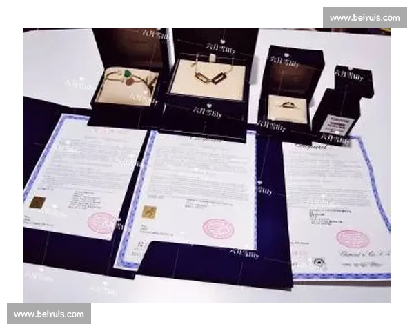 C 罗女友晒 15 克拉钻戒官宣订婚！9 年风雨同舟，从柜姐到豪门女主人的蜕变