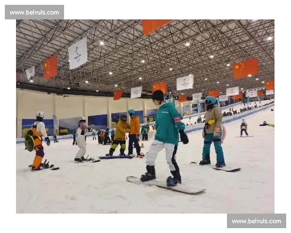 2025 夏季绍兴乔波滑雪课开启预约，解锁清凉冰雪新体验！