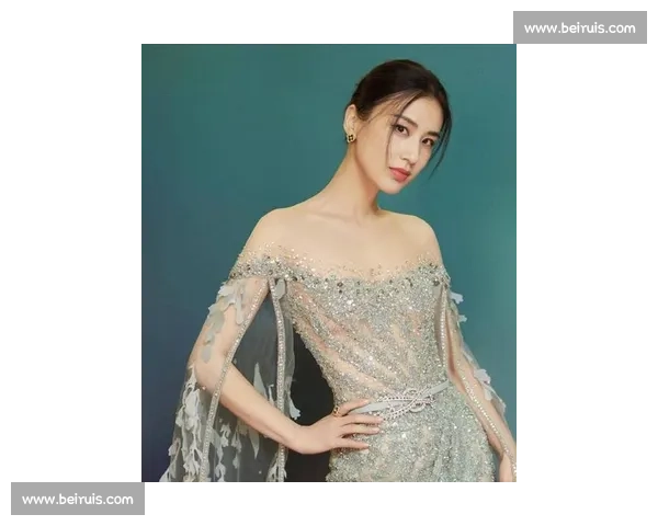 黄圣依重回大众视野展现坚韧女性力量与不老优雅魅力